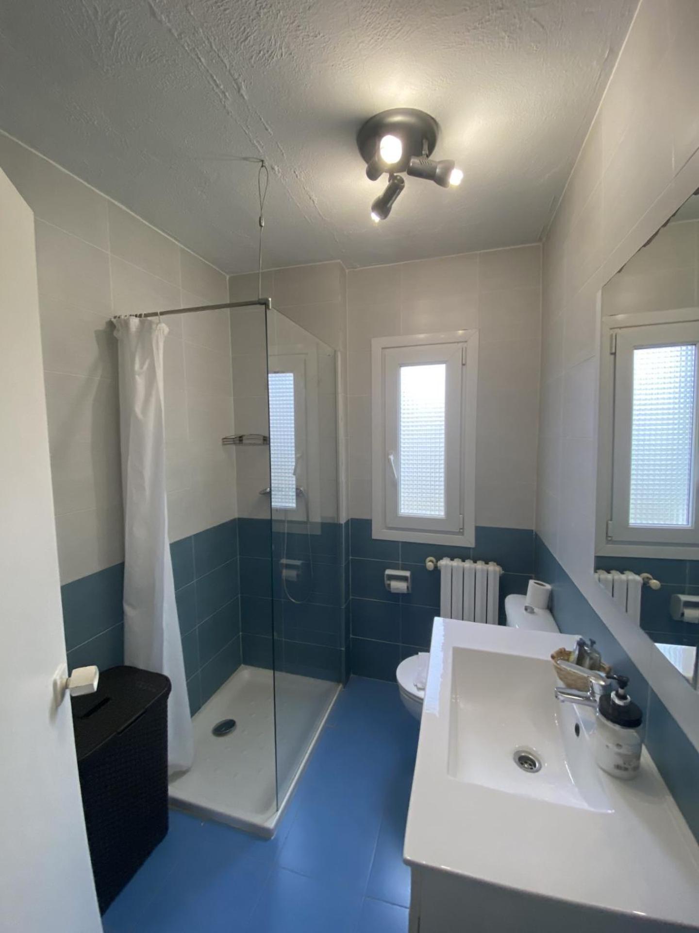 Casa Les Roques Villa Bascara Bagian luar foto